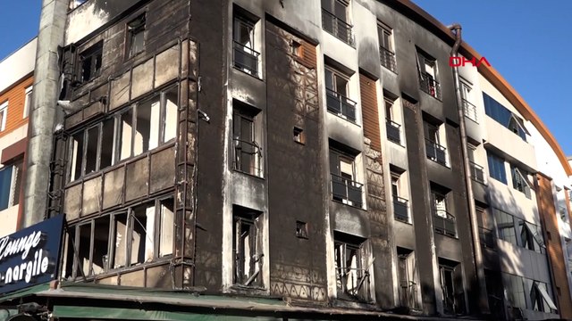 İş yerindeki yangın, aparta sıçramadan söndürüldü