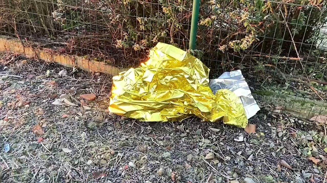 Mediglia,  auto finisce contro un palo: morto 26enne