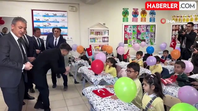 Mardin Valisi Akkoyun, Öğrencilerin Karne Sevincine Ortak Oldu