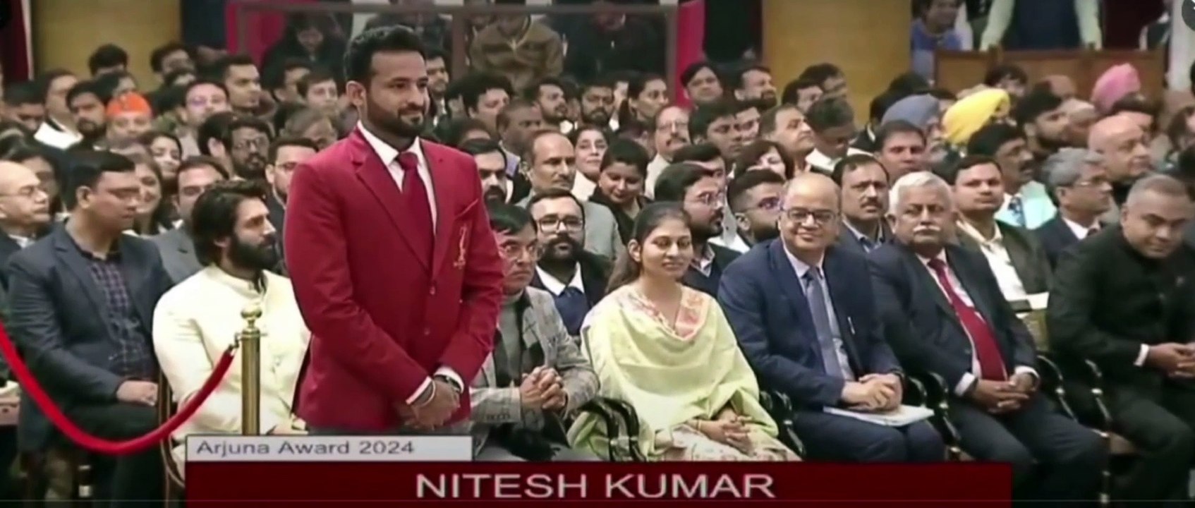 पैरा आेलंपिक में गोल्ड मेडल जितने वाले नितेश को मिला अर्जुन अवार्ड
