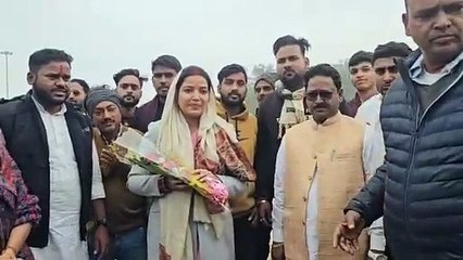 पवन सिंह की धर्मपत्नी ज्योति सिंह,जान लीजिए किस विधानसभा से लड़ेंगी चुनाव, कभी पति के लिए आँचल फैला मांगा था VOTE