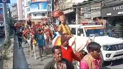 प्रयागराज धूमधाम से निकल गई गणेश शोभायात्रा