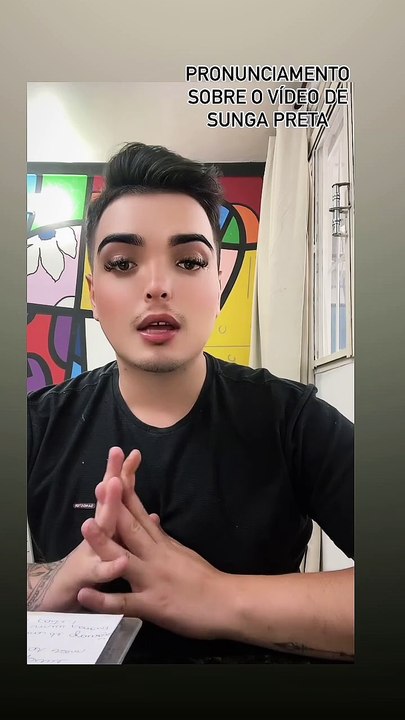 Homem que fez atos obscenos em fonte para as crianças em São Vicente grava vídeo pedindo desculpas; Assista