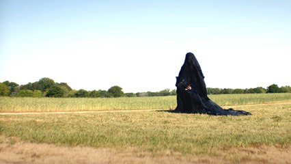 Neuer Horrorfilm: The Woman in the Yard geht im Trailer auf die Jagd nach Kindern