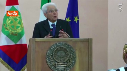 Mattarella: "Trovare nuovi equilibri davanti a emergere dell'Ai"