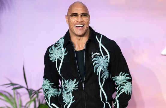 Dwayne The Rock Johnson regrette de ne pas s'être réconcilié avec son père avant sa mort