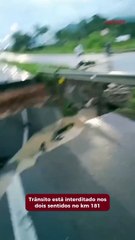 Cratera bloqueia BR 101 nesta sexta-feira