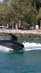 Skipper donuts 🍩 today at the Haulover Inlet 🤪 #hauloverinlet #skipper #donuts