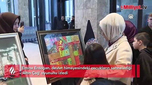 Emine Erdoğan 'Altın Çağ' oyununu izledi! 'Her biriniz işlendiğinde göz kamaştıracak birer cevhersiniz'