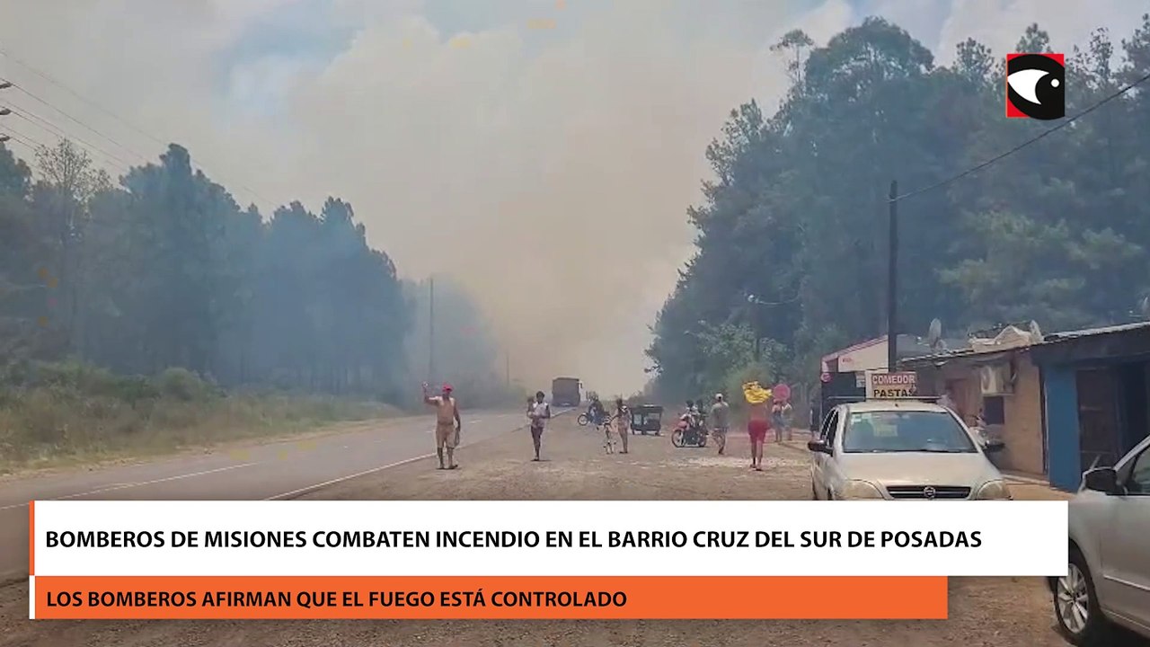 Bomberos de Misiones combaten incendio en el barrio Cruz del Sur de Posadas