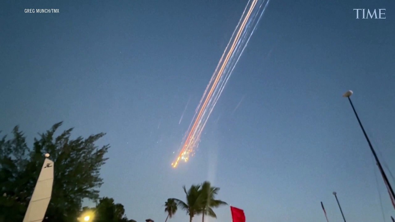 Family Vacationing in Grand Turks Islands Films Debris From Space X Flying Overhead