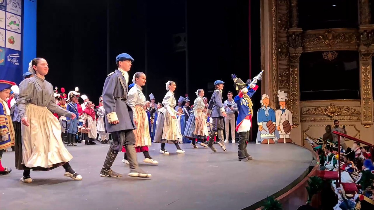 Presentación de la tamborrada infantil