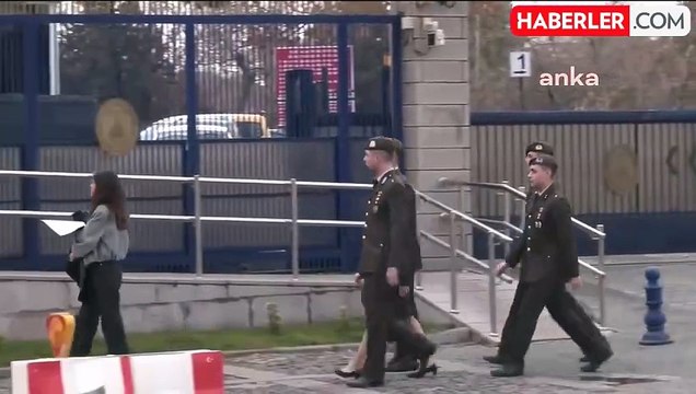 TSK'dan ihracı istenen teğmenlerin Avukatı Öztürk, savunmada yaşananları anlattı