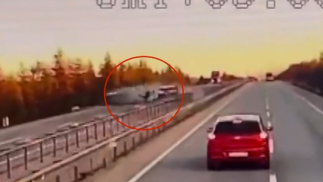 Ters yöne giren araç dehşet saçtı: Ölü ve yaralılar var : 1 ölü, 4 yaralı