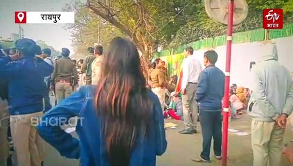 छत्तीसगढ़ में महिला टीचर्स का फिर हंगामा, वित्त मंत्री ओपी चौधरी का बंगला घेरा