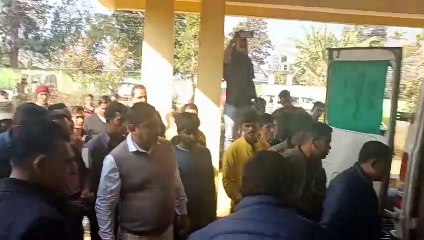 উমৰাংছত স্কুল বাছ দুৰ্ঘটনাত এগৰাকী ছাত্ৰী নিহত 15 গৰাকী ছাত্ৰছাত্ৰী আহত।