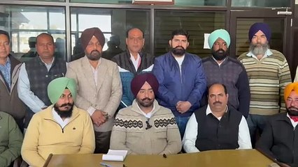 ਧਰਮਕੋਟ ਨਗਰ ਕੌਂਸਲ ਤੇ 8 ਵਾਰਡਾਂ ਤੇ ਮਾਨਯੋਗ ਹਾਈਕੋਰਟ ਵੱਲੋਂ ਰੋਕ ਲਾਉਣ ਤੋਂ ਬਾਅਦ ਧਰਮਕੋਟ 9 ਨੰਬਰ ਵਾਰਡ ਤੋਂ MC ਲਈ ਉਮੀਦਵਾਰ ਗੁਰਮੀਤ ਮਖੀਜਾ ਵੱਲੋਂ ਪਾਈ ਗਈ ਰਿਟ ਪਟੀਸ਼ਨ ਤੇ ਫੈਸਲਾ ਸੁਣਾਉਂਦਿਆ ਮਾਨਯੋਗ ਹਾਈ ਕੋਰਟ ਦੀ ਡਬਲ ਬੈਂਚ ਨੇ 8 ਵਾਰ