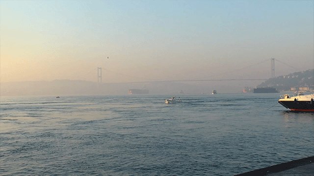 Sis nedeniyle Boğaz Köprüsü ortadan kayboldu!