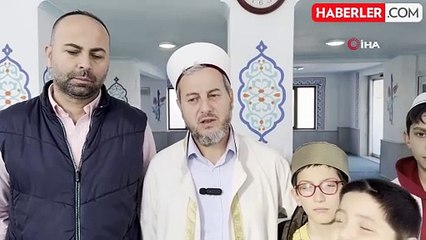 Yabancı turisti camide ağırladı, turist sosyal medyadan teşekkür etti
