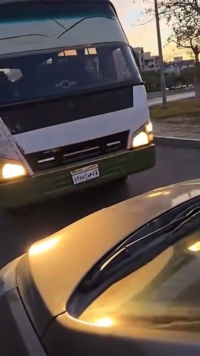 ضبط سيارة تسير عكس الاتجاه معرضا حياة المواطنين للخطـــ ـر