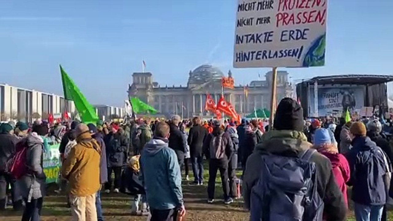 Tausende bei 'Wir haben es satt'-Demo in Berlin