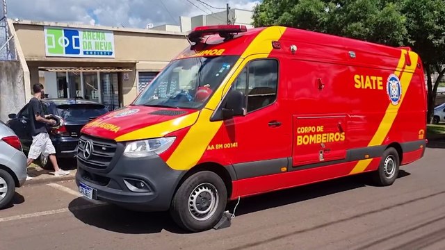 Jogador bate a cabeça durante partida de futebol e é socorrido pelo Siate na Vila Tolentino
