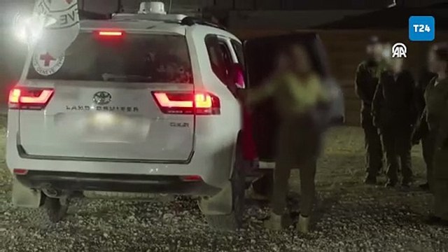 Hamas'ın serbest bıraktığı 3 rehine İsrail askerleri tarafından teslim alındı
