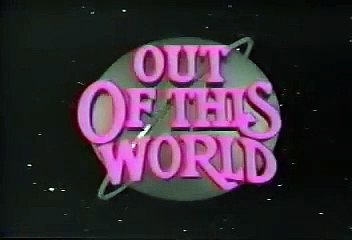 Loin de ce monde : Série culte américaine avec 4 saisons et 96 épisodes 🌍