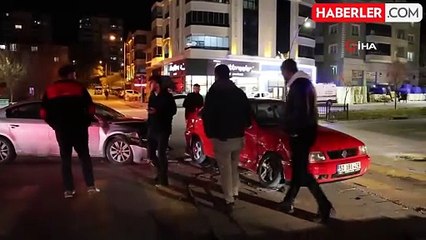 Kırmızı Işık İhlali Kazaya Neden Oldu: 2 Yaralı