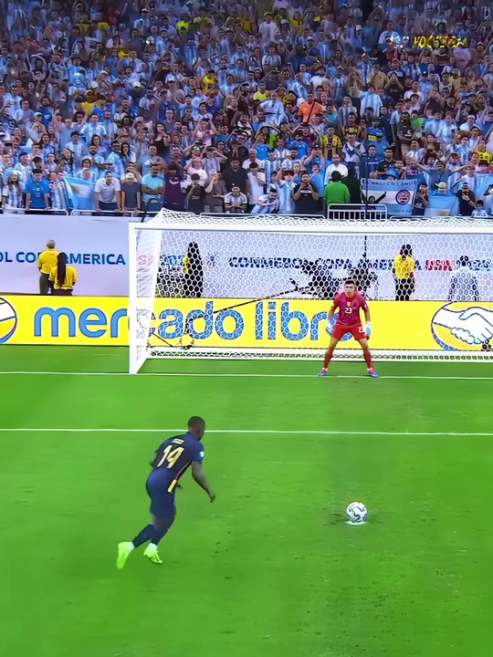 Crazy Goalkeepers in Football ☠️