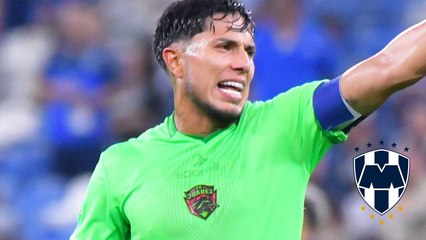 Carlos Salcedo se despide del staff de Juárez previo a su llegada a Rayados