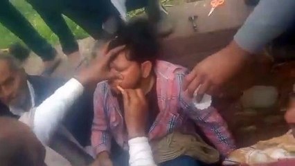 लड़की से सगाई नहीं करना लड़का पक्ष को पडा भारी नाराज ग्रामीणों ने लडका पक्ष को बनाया बंधक, लडके के काटे मूंछ बाल