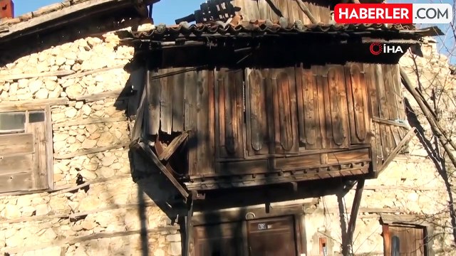 Antalya'daki Tarihi Düğmeli Evler Yok Olma Tehlikesiyle Karşı Karşıya