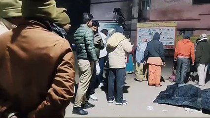 मेरठ और महाराजगंज में सड़क हादसे, 3 की मौत, 2 घायल