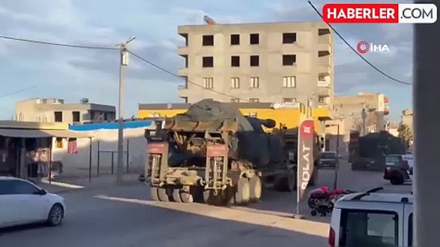 Suriye Sınırına Zırhlı Araç ve Mühimmat Sevkiyatı