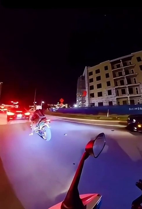 Un motard un peu débile... bad karma