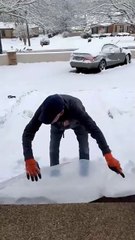 Belle astuce pour déneiger son allée