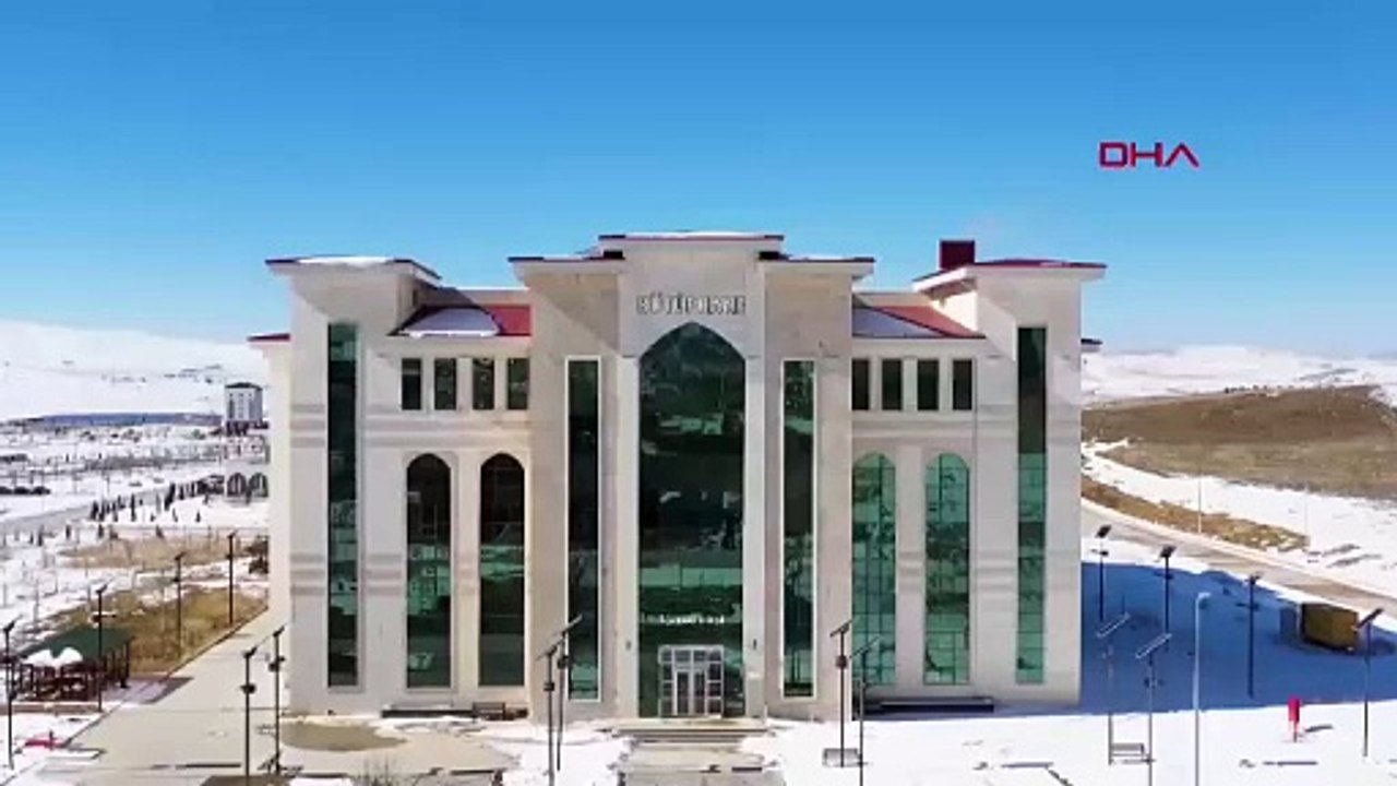 Bu kütüphanemizi ışıklar değil güneş aydınlatıyor