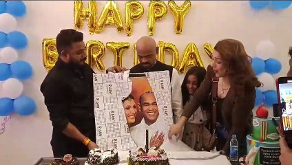 विनोद कांबळी रुटीन चेकअपसाठी रुग्णालयात आला अन् वाढदिवस साजरा करुन घरी गेला; पाहा व्हिडिओ