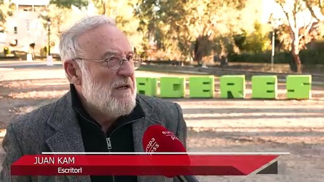 El escritor cacereño Juan Kam publica un diccionario que recopila 30.000 palabras extremeñas