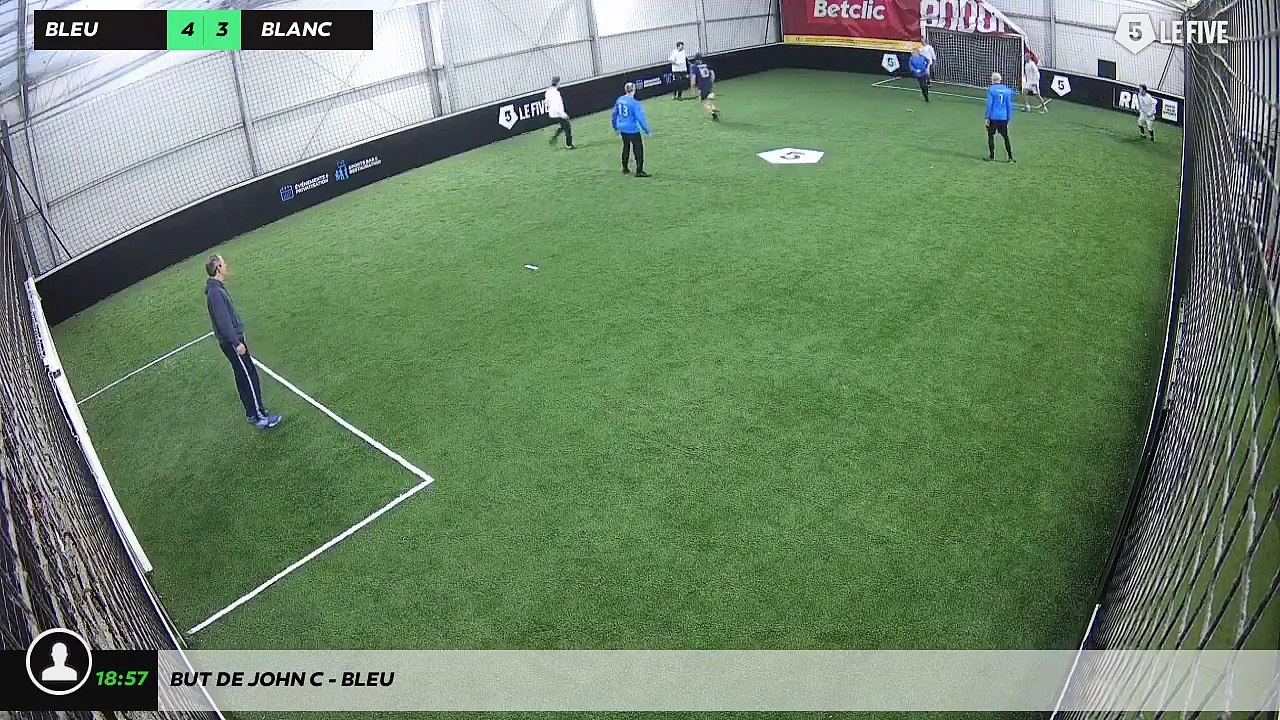 But de John C - bleu