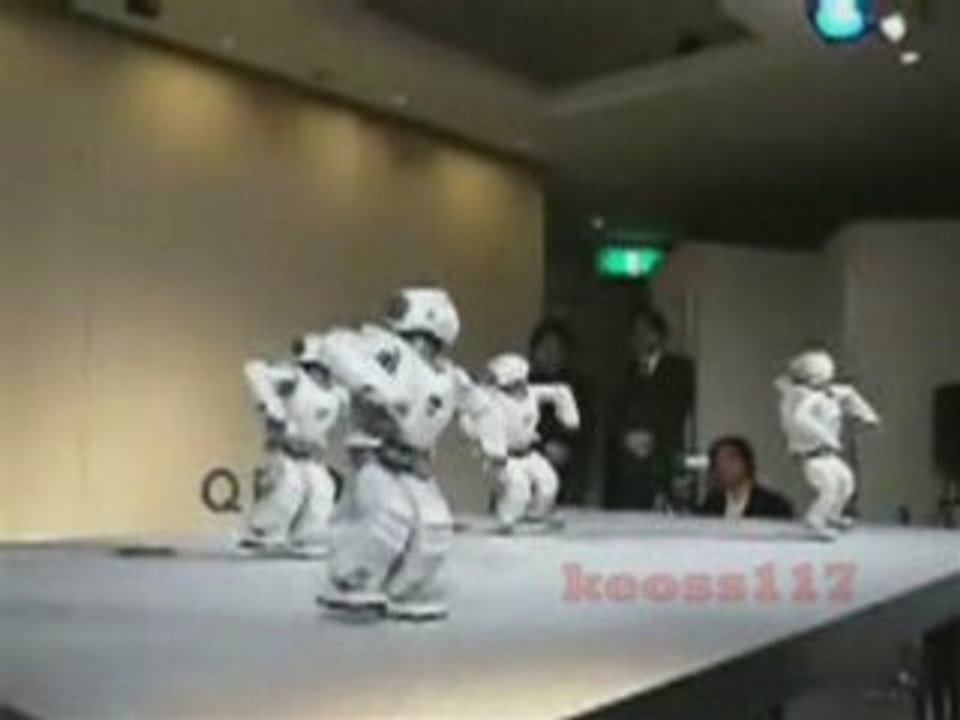 {Exclu} "Addiction" Ryan LESLIE ft CASSIE - Robots Dance HQ