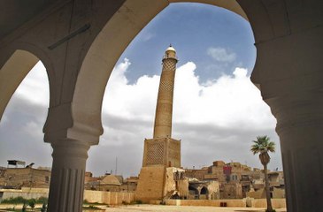 المئذنة الحدباء في العراق تستقيم قريبًا.. بتمويل إماراتي