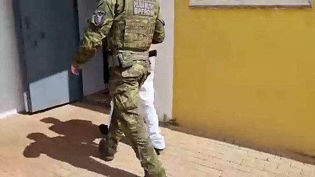 Adolescente é apreendido transportando 3,15 Kg de haxixe em ônibus na BR-277