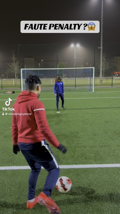 ABONNE TOI 💥#football#footballvideo#goals#shoot #viral #fyp #pourtoi #vincentguyenne