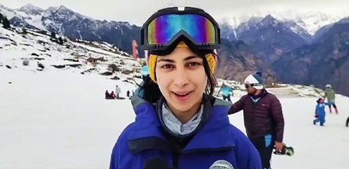 विश्व हिम दिवस के अवसर पर औली में पर्यटकों का उमड़ा सैलाब, 75 वर्षीय पद्म श्री, मोहन सिंह गुंजियाल भी पहुंचे स्कियरो के बीच।