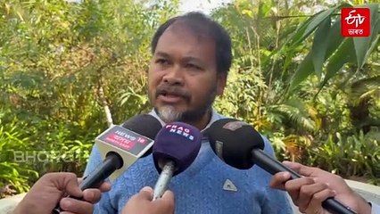 গুৱাহাটীৰ মাজেৰে এনিমেল এম্বুলেন্সত হাতী সৰবৰাহ: ৰাজ্যজুৰি ব্যাপক প্ৰতিক্ৰিয়া