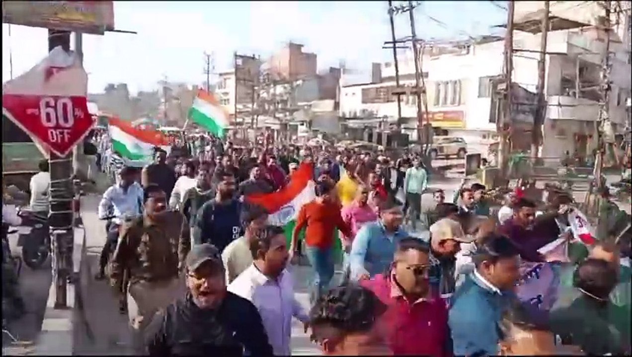 चन्दौली: सड़क चौड़ीकरण के समर्थन में जुलूस निकालना पड़ा भारी, 200 लोगों पर मुकदमा दर्ज, आंदोलनकारियों में आक्रोश