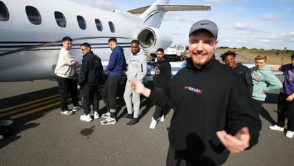 "Last To Take Hand Off The Jet Wins $500,000! ✈️💰😱"