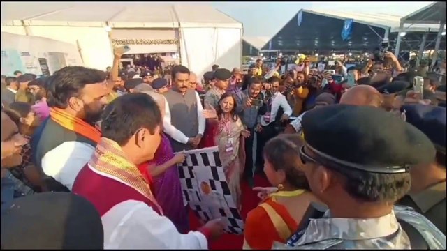 दिव्यांगों के लिए बनाया बैटरी से चलने वाला आटा चक्की